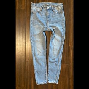 AE Super Hi Rise Jeggings Size 8